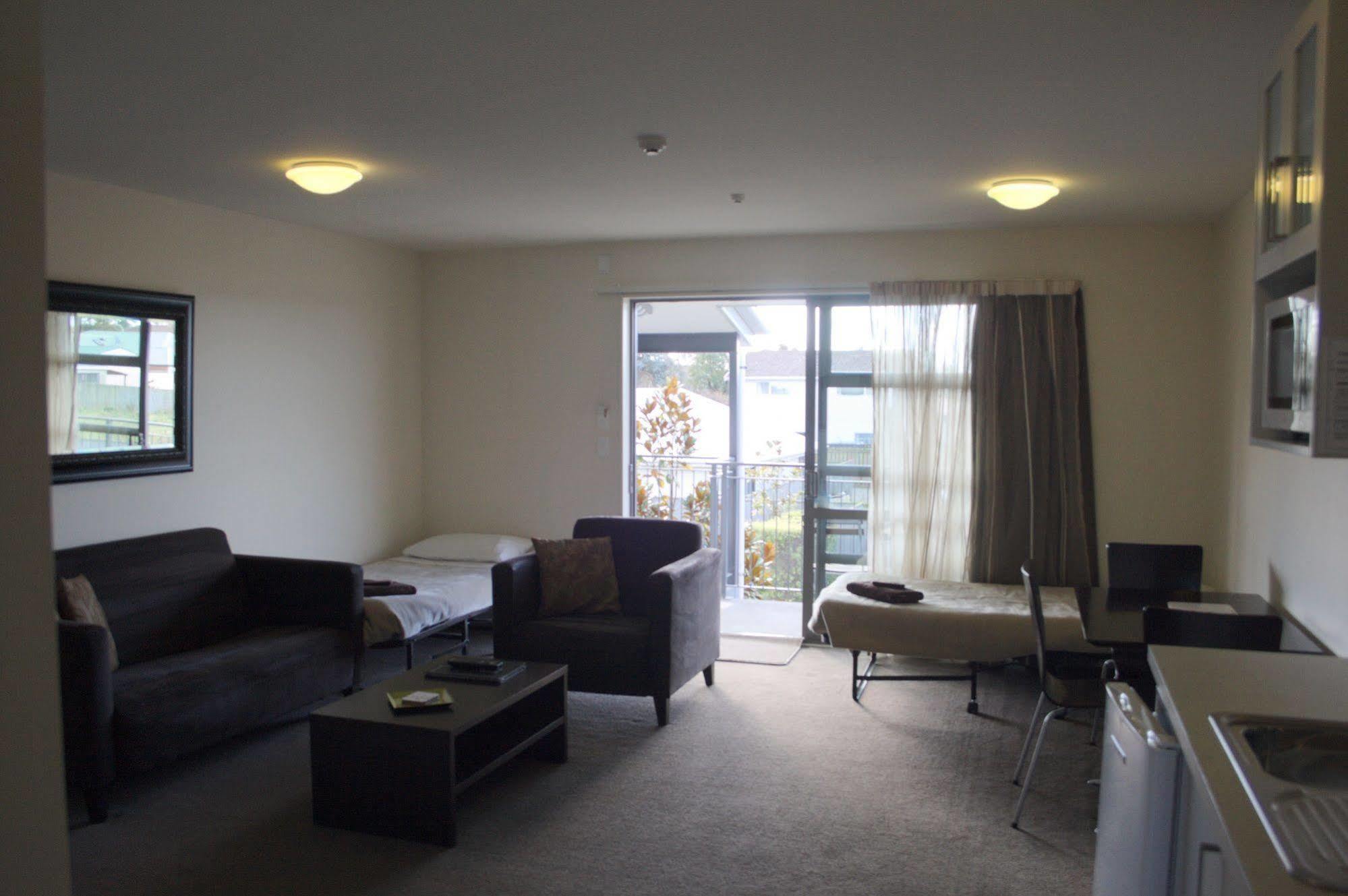 Pegasus Gateway Motels & Apartments Rangiora Extérieur photo