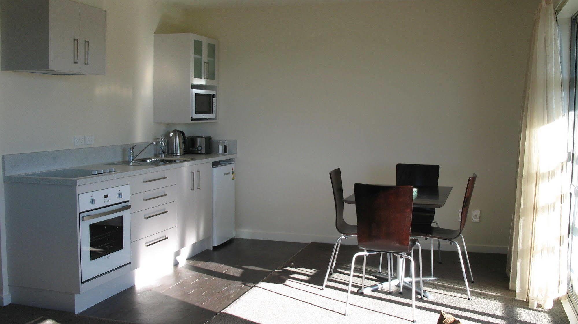 Pegasus Gateway Motels & Apartments Rangiora Extérieur photo